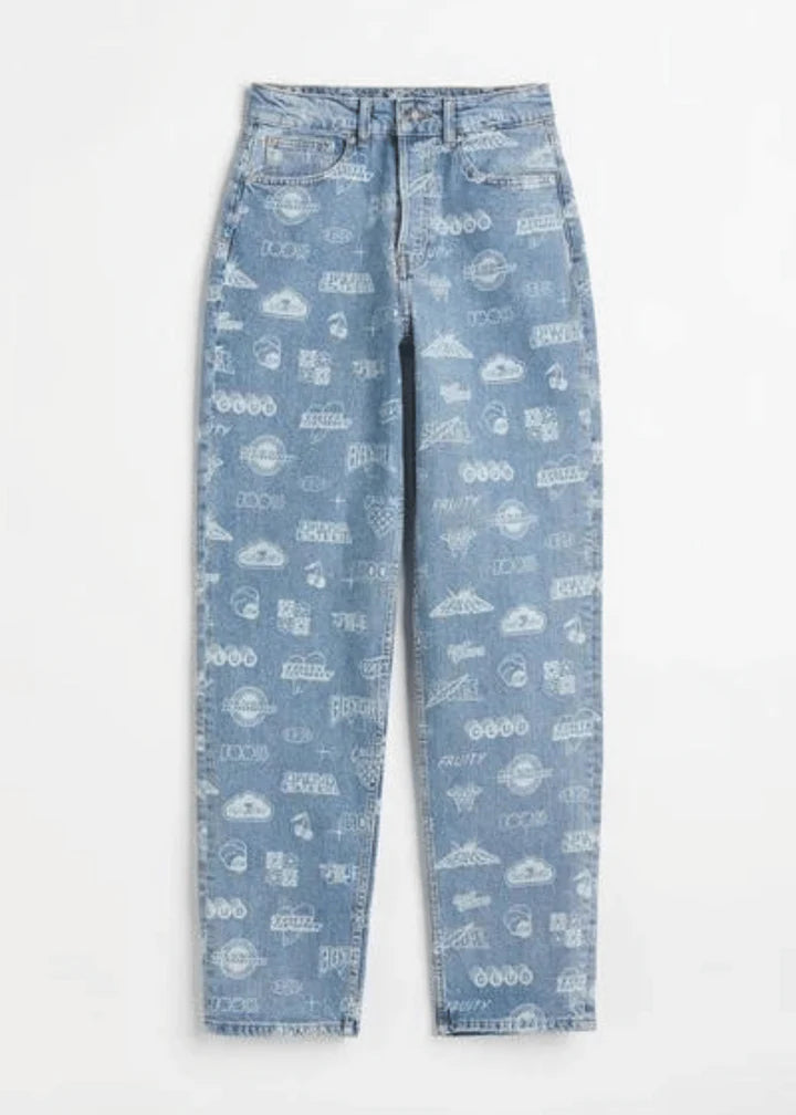 HM PRINTED HIGH WAISTED MOM JEANS